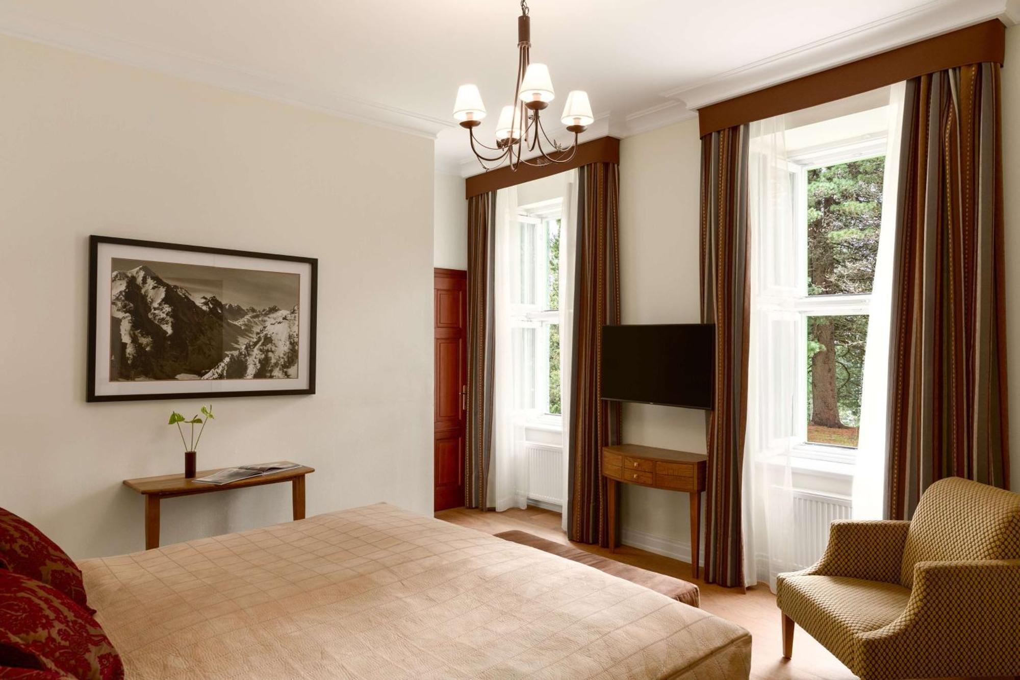 Grand Hotel Kempinski High Tatras Strbske Pleso Exterior photo