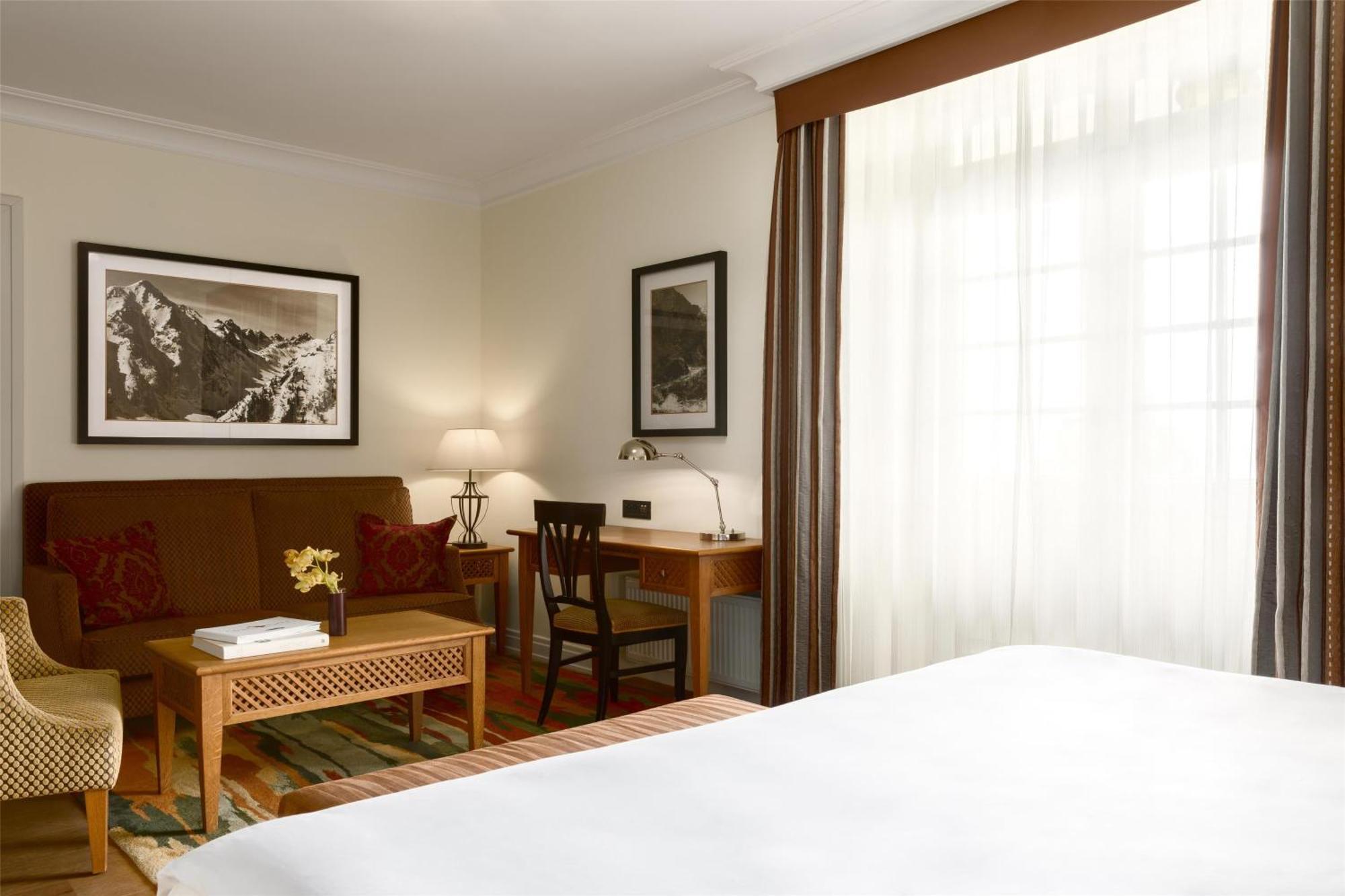 Grand Hotel Kempinski High Tatras Strbske Pleso Exterior photo