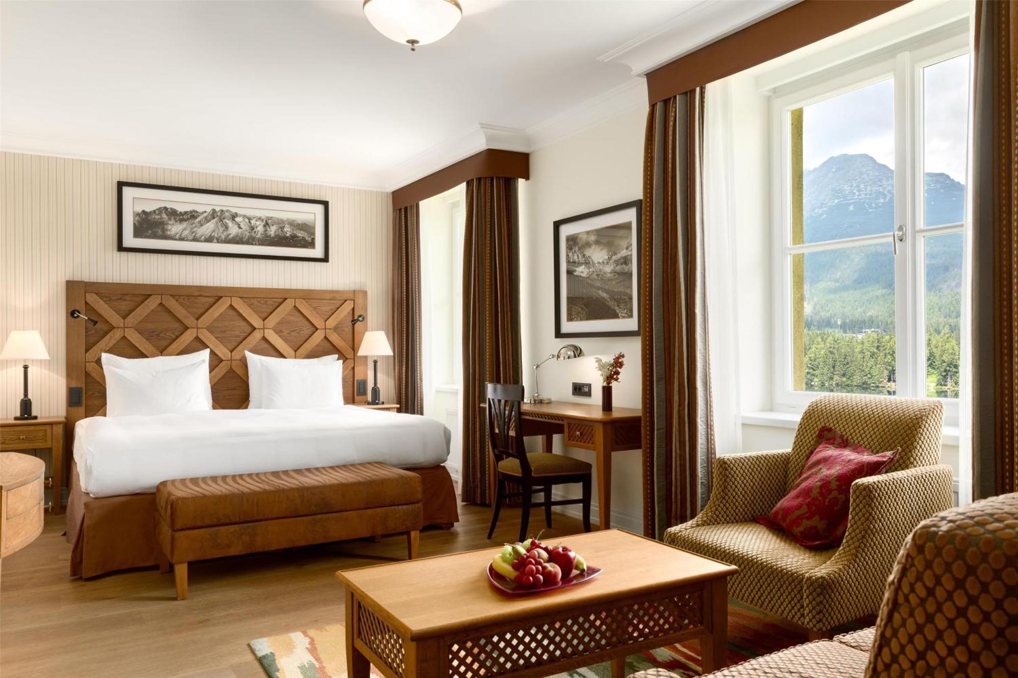 Grand Hotel Kempinski High Tatras Strbske Pleso Exterior photo