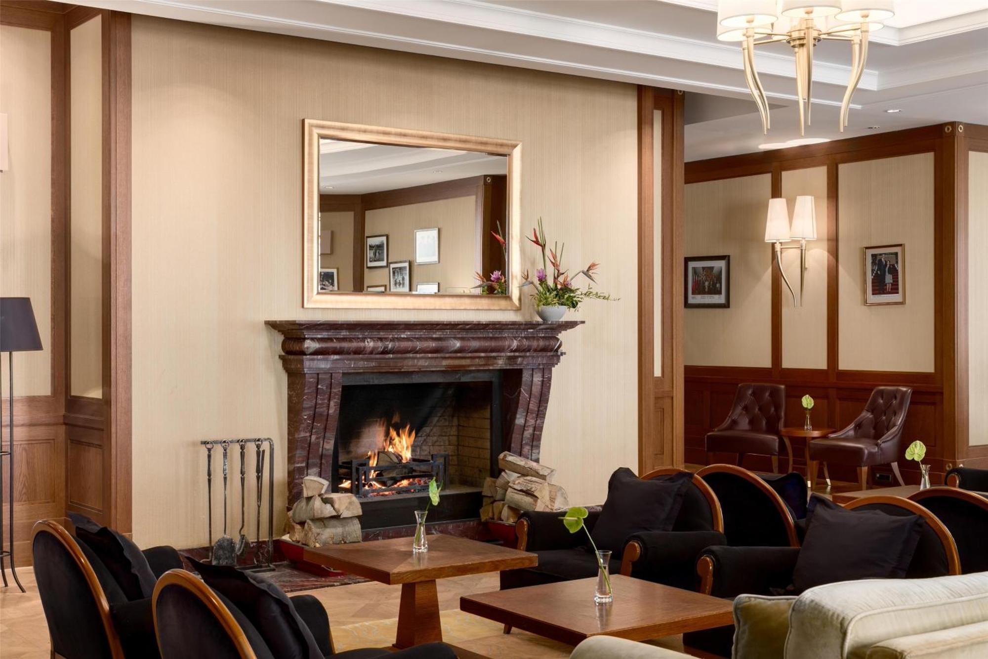 Grand Hotel Kempinski High Tatras Strbske Pleso Exterior photo