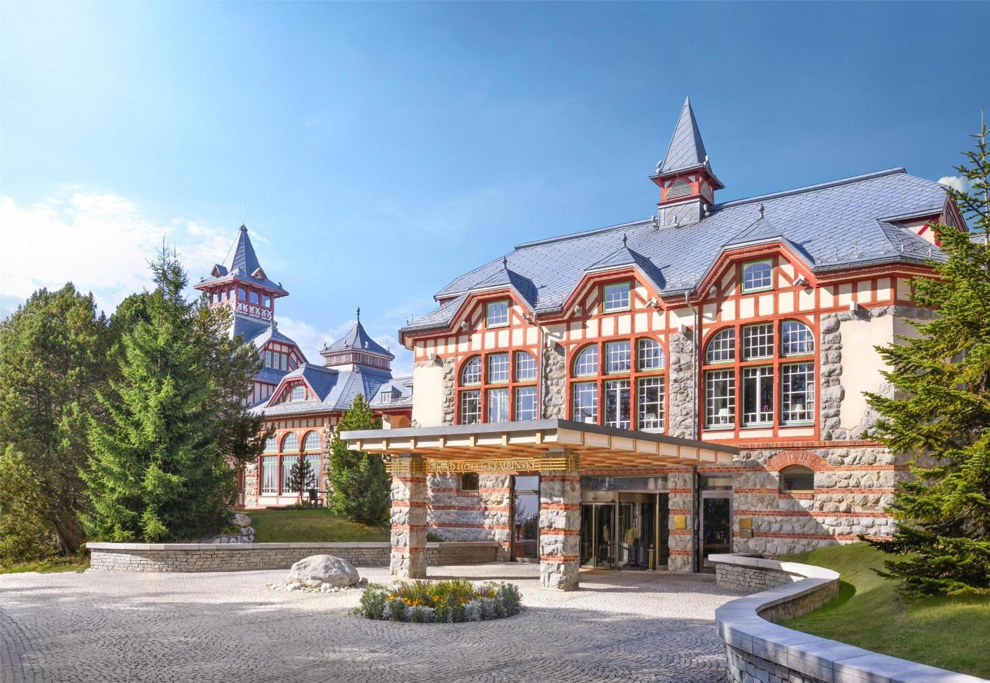 Grand Hotel Kempinski High Tatras Strbske Pleso Exterior photo